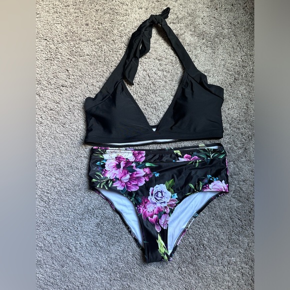 Beachsissi swim suit - Picture 1 of 2
